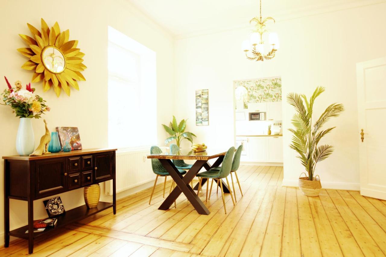 Secret Hideaways Tropical Feeling Mit 2 Schlafzimmer Nahe City L Messe L Flughafen L Hbf Duisburg Exterior photo